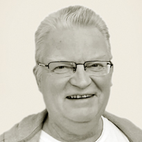 Dr. Mathias Clasen Dr. Mathias Clasen